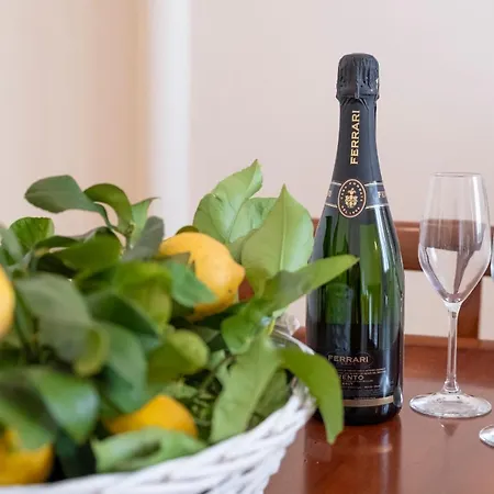 Noliday Riviera Luxury Sea Flat *