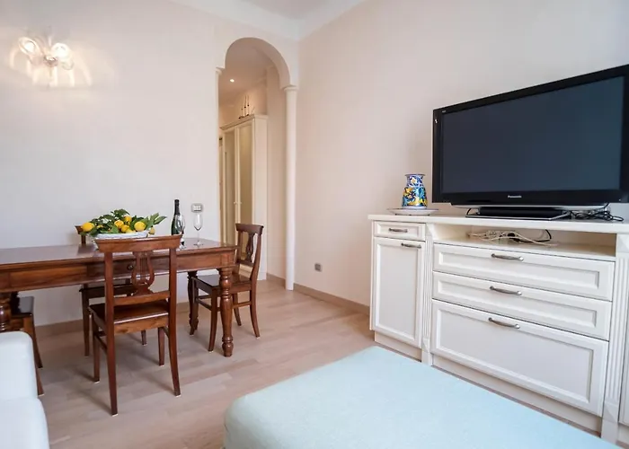 Noliday Riviera Luxury Sea Flat Appartement
